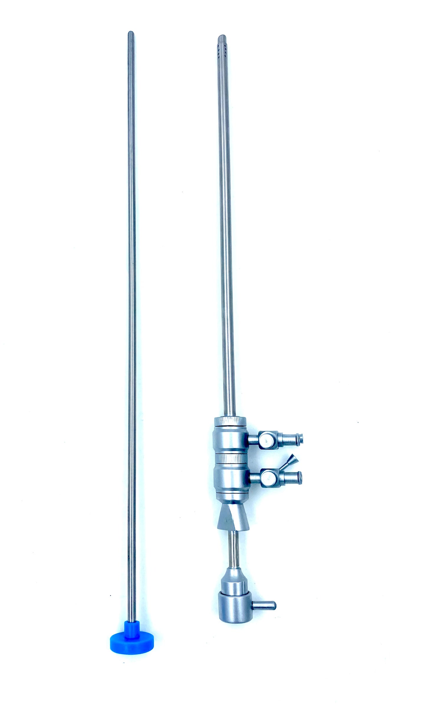 Double-channel hysteroscopy sheath connection and instrument detail